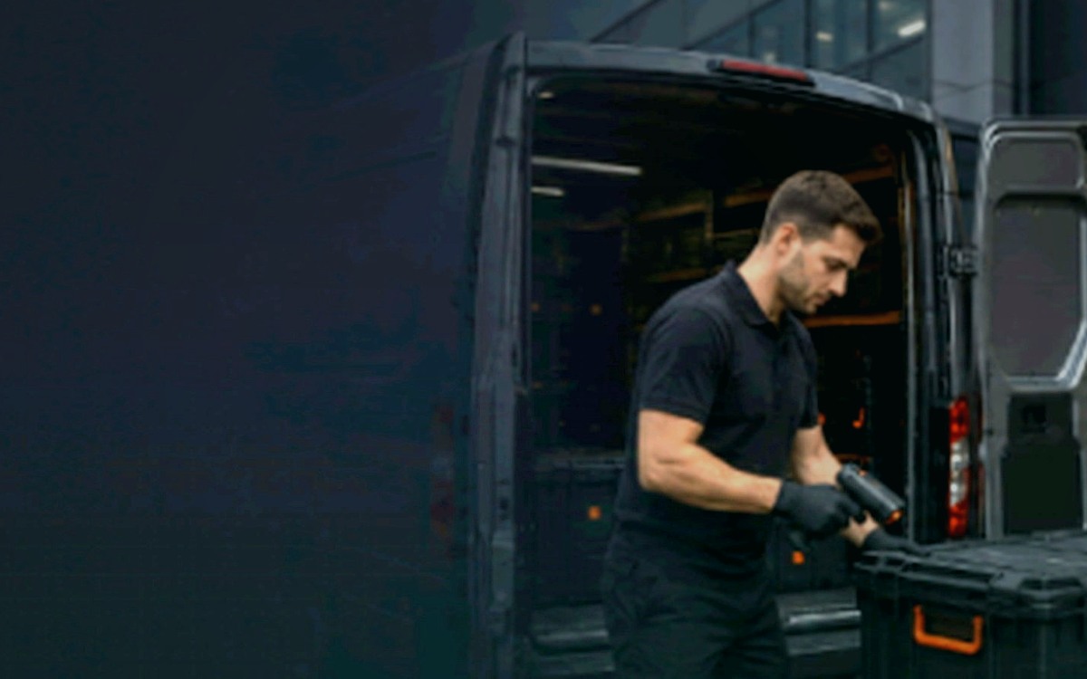 Controlled equipment delivery